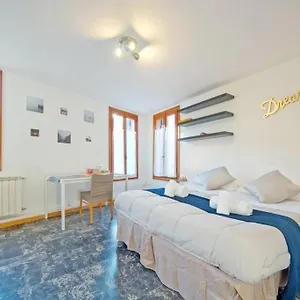 https://venice-san-polo-roky-wifi-center-city.hotelslidodijesolo.com